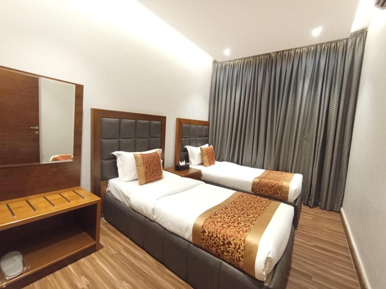 Almasem Serviced Apartments -Exit 5 リヤード 部屋 写真