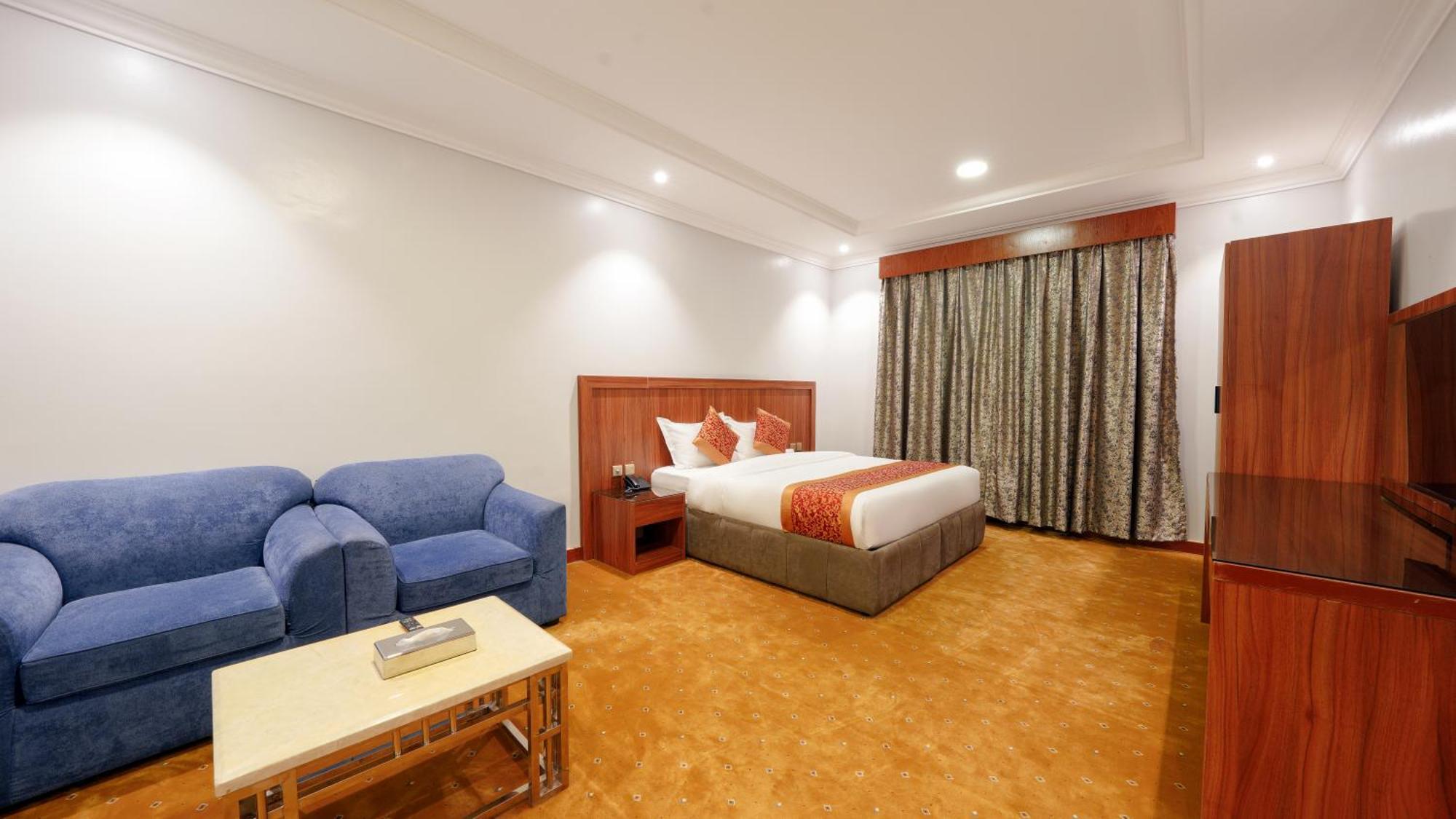 Almasem Serviced Apartments -Exit 5 リヤード 部屋 写真